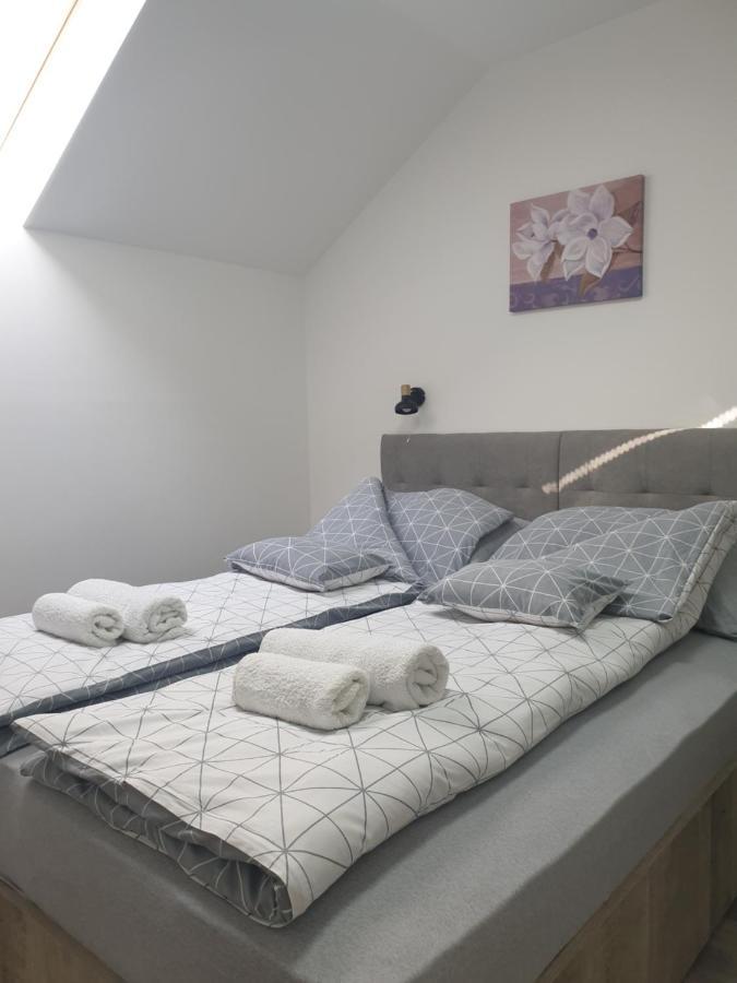 Apartmani Statik Sd Semêndria Exterior foto